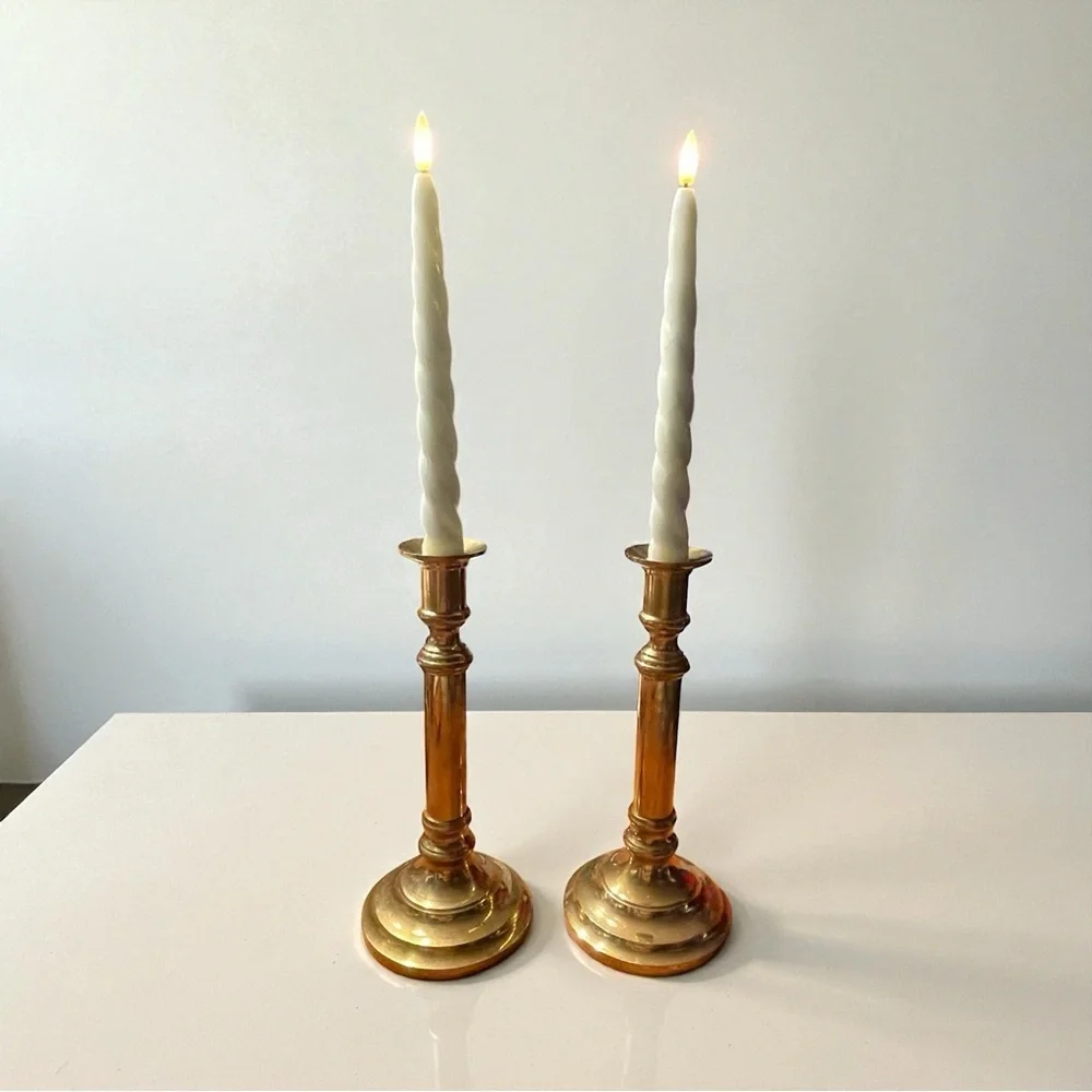 Vtg Brass Candlestick Holders Pair Fluted Column Round Step Base Heavy MCM 10